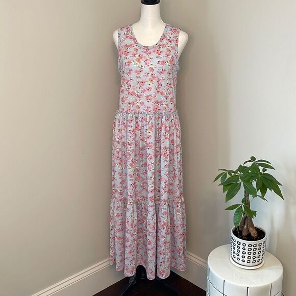 NWT‎ MIA & TESS Sleeveless Summer Dress. Size Small. Blue/pink Floral - Picture 1 of 10